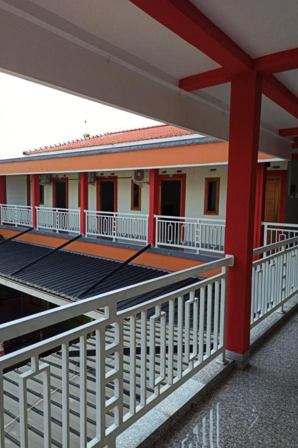 Harmony House Syariah near Alun Alun Pati Hotel Luaran gambar