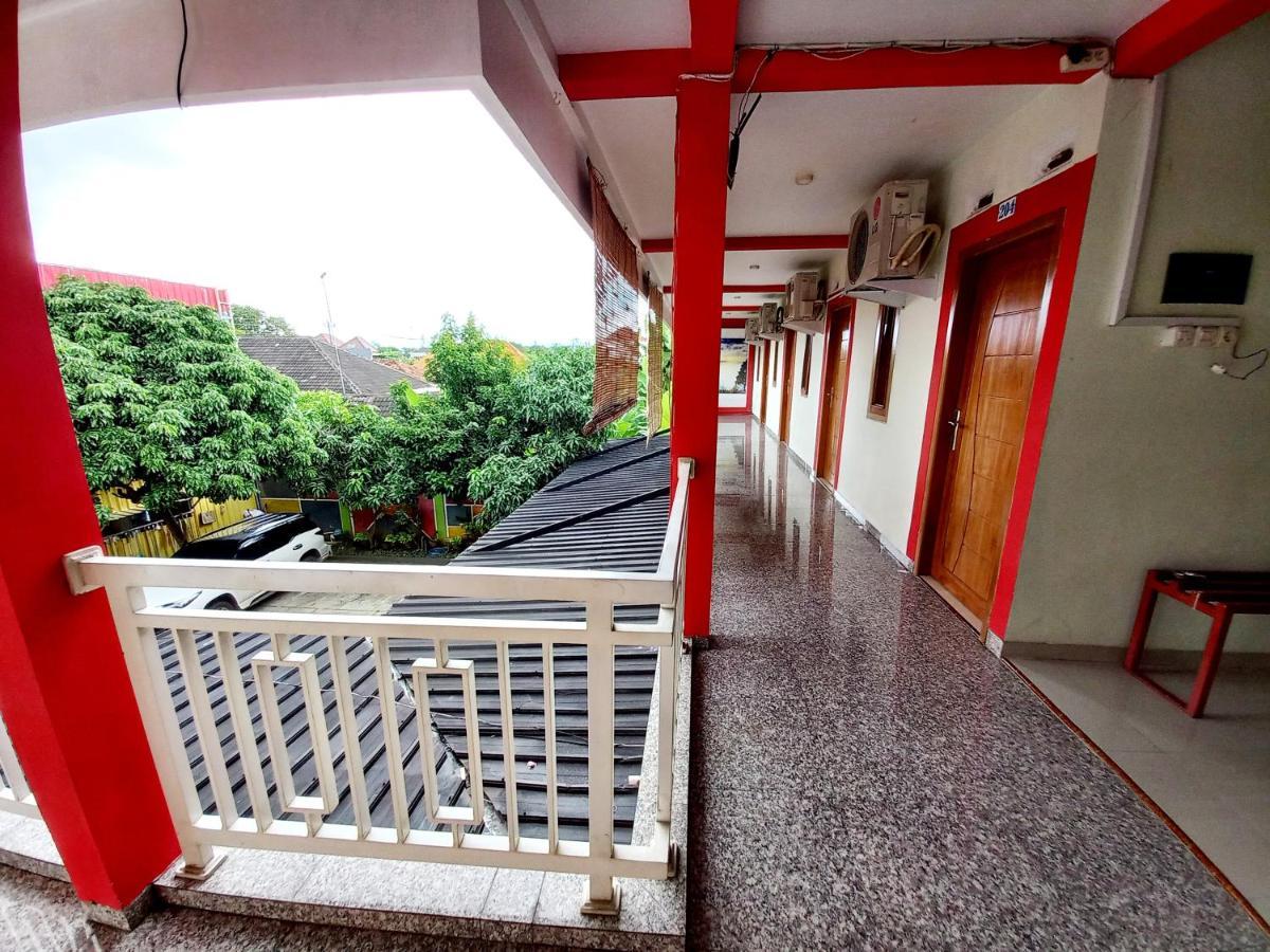 Harmony House Syariah near Alun Alun Pati Hotel Luaran gambar